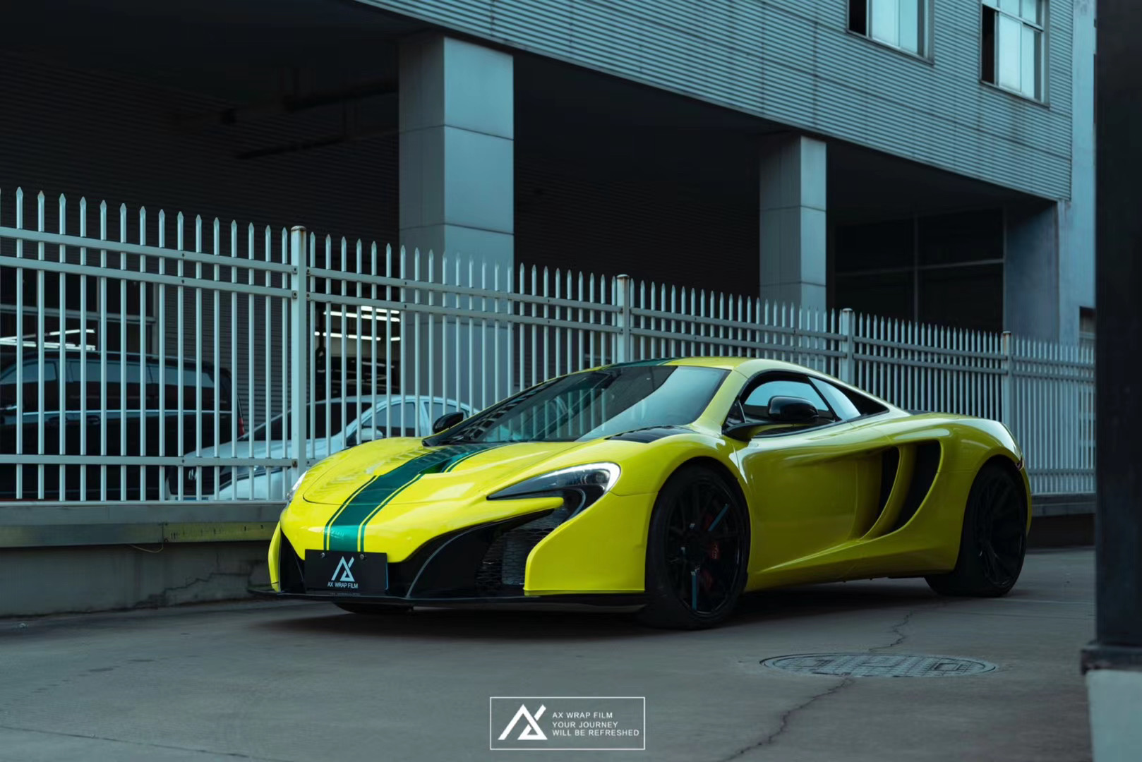 AX WRAP FILM GLOSS LEMON YELLOW – VÀNG CHANH BÓNG MCLAREN