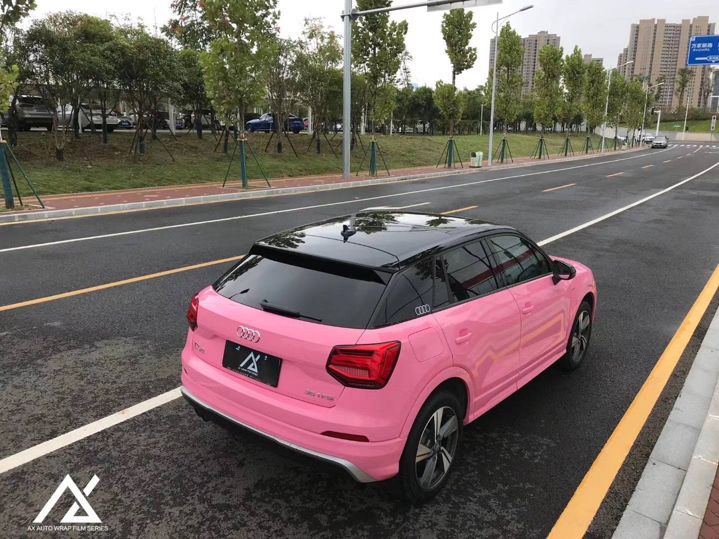 AX WRAP FILM GLOSS LIGHT PINK – HỒNG BÓNG NHẸ AUDI Q2