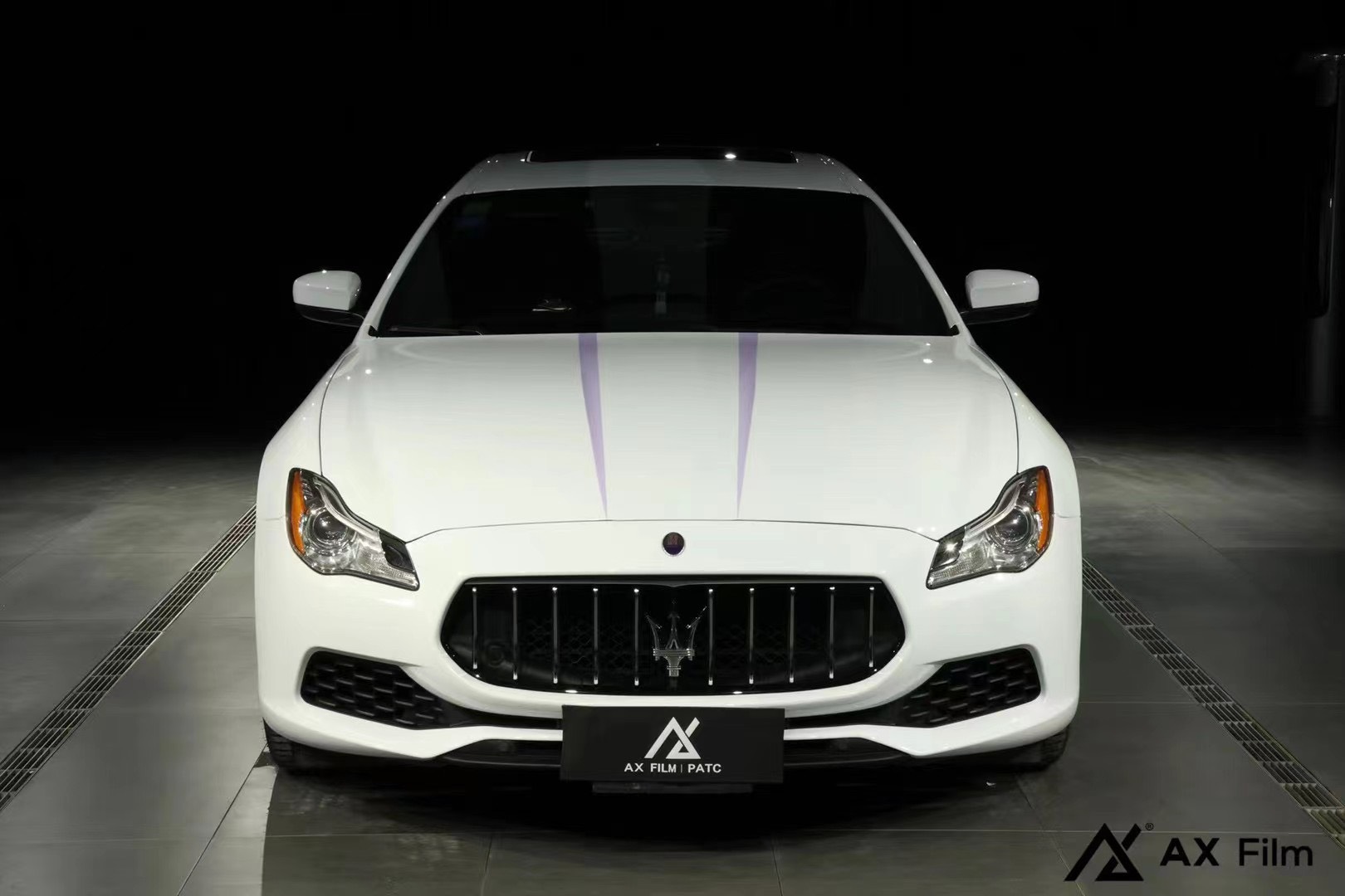AX WRAP FILM GLOSS PIANO WHITE - TRẮNG PIANO BÓNG MASERATI QUATTROPORTE AX WRAP FILM GLOSS PIANO WHITE - TRẮNG PIANO BÓNG MASERATI QUATTROPORTE