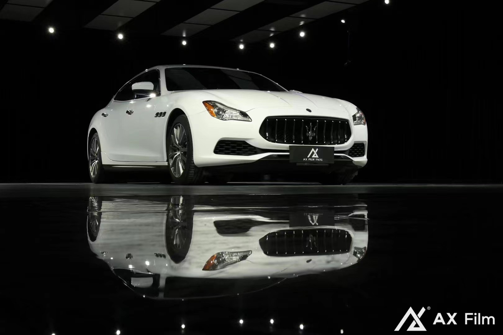 AX WRAP FILM GLOSS PIANO WHITE - TRẮNG PIANO BÓNG MASERATI QUATTROPORTE