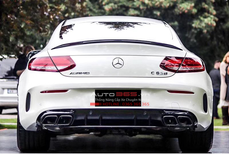 Lip Pô Mercedes C Class Coupe thành C63 AMG